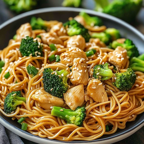 Easy Sesame Noodles: Delicious Chicken & Broccoli for Family Dinner